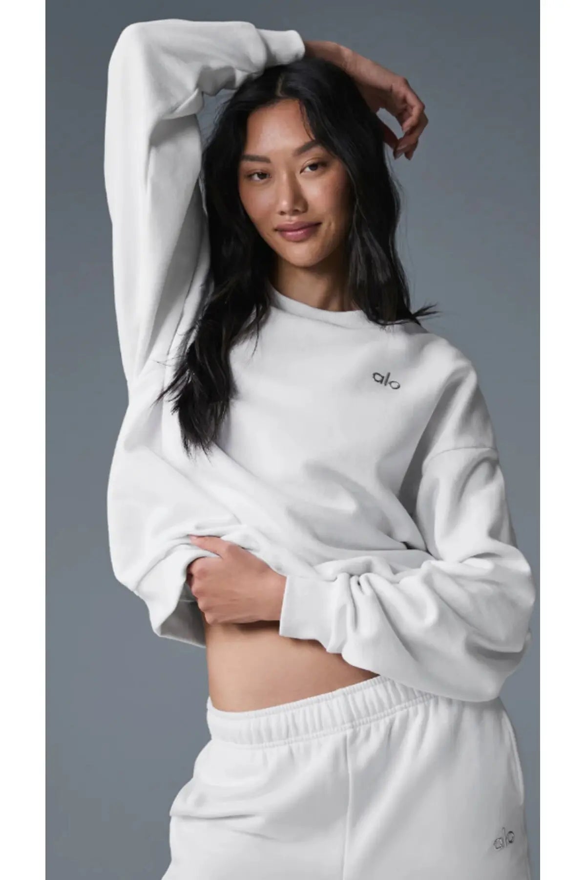 Basic Beyaz Renk Bisiklet Yaka Uzun Kollu Sweatshirt