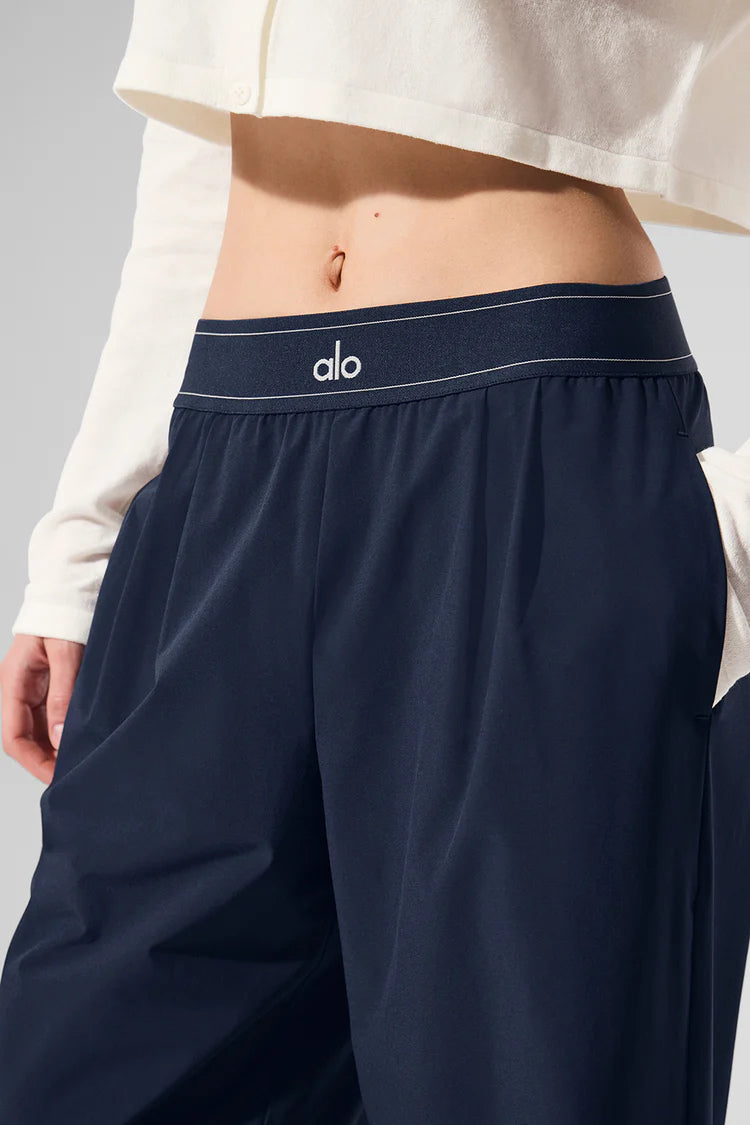 Basic Rahat Kalıp Beli Lastikli Günlük Regular Pantolon