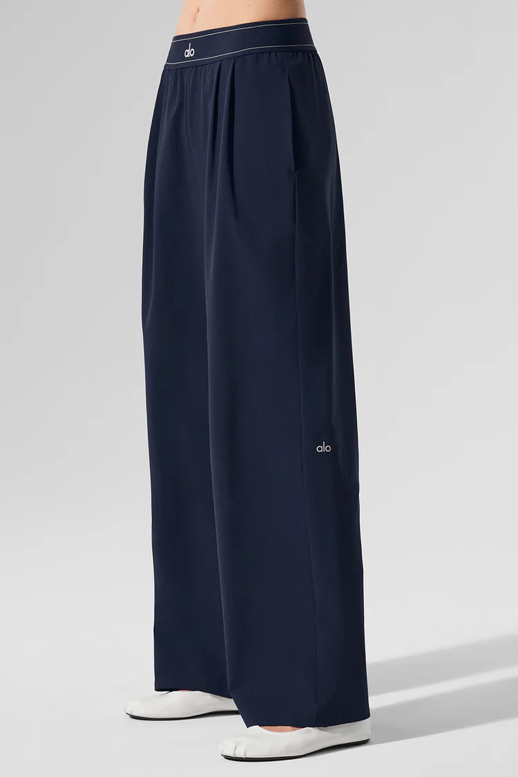 Basic Rahat Kalıp Beli Lastikli Günlük Regular Pantolon